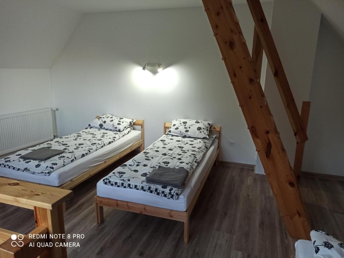 Appartamento Apartameny Wiktoria I Nikola W Karwiku Pisz Esterno foto